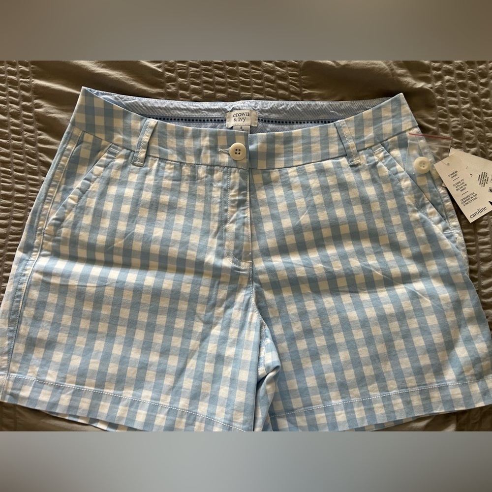 Women’s light blue plaid Crown & Ivy shorts